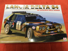 1:24 BEEMAX BX24034 LANCIA